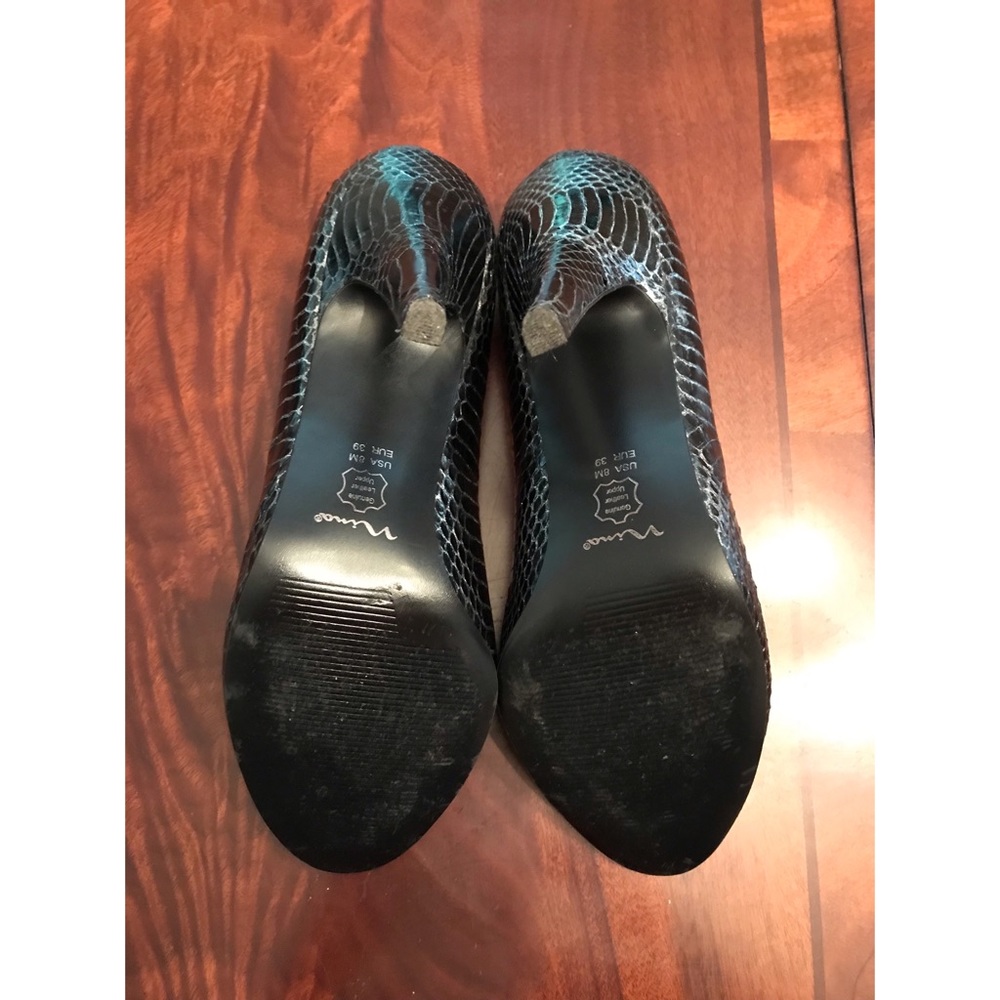 Nina Elrich-SX Black Belly Snakeskin Heels - Picture 3 of 6